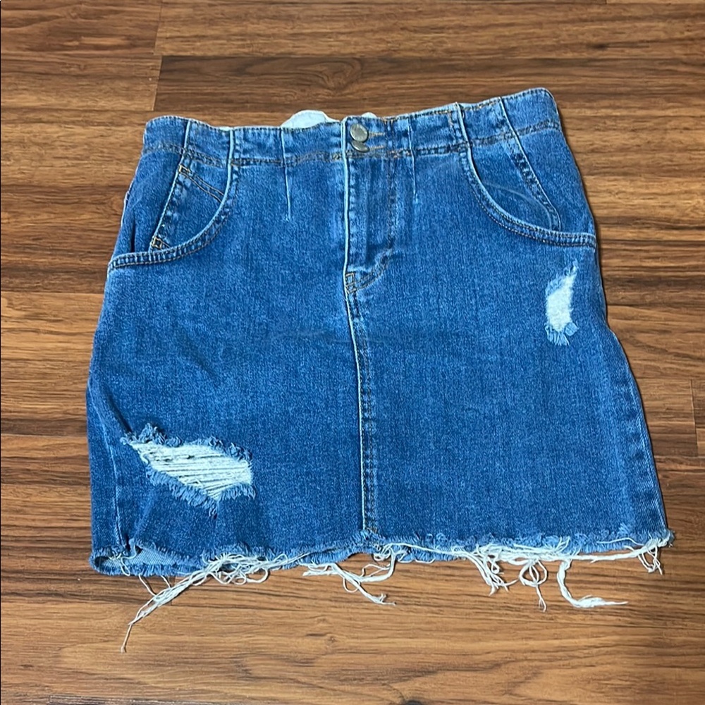 Free People Denim Distressed mini Skirt size 4